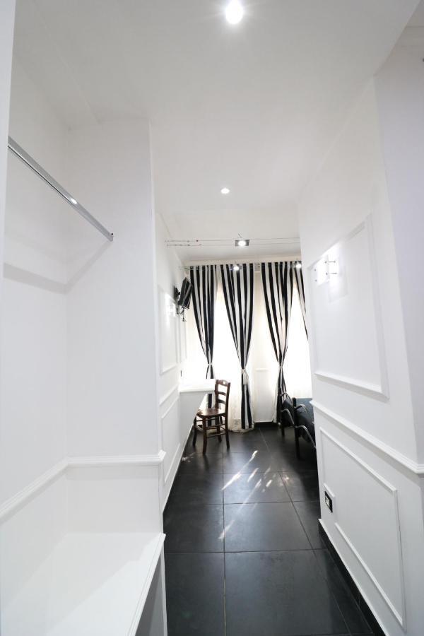Single Room,1627217052:JPEG